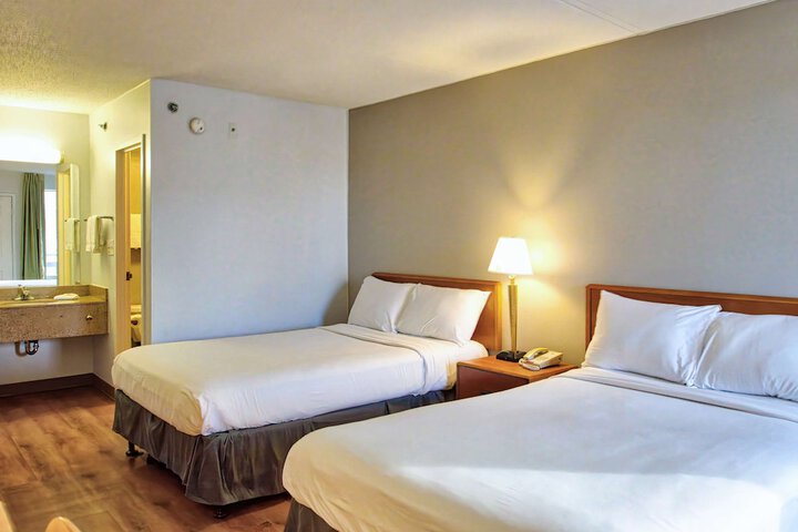 Room 15 of 17