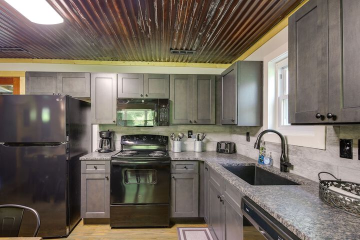 Huntsville Vacation Rental w / Hiking & ATV Trails!