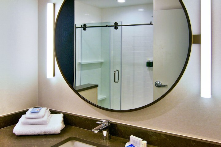 Room 7 of 23