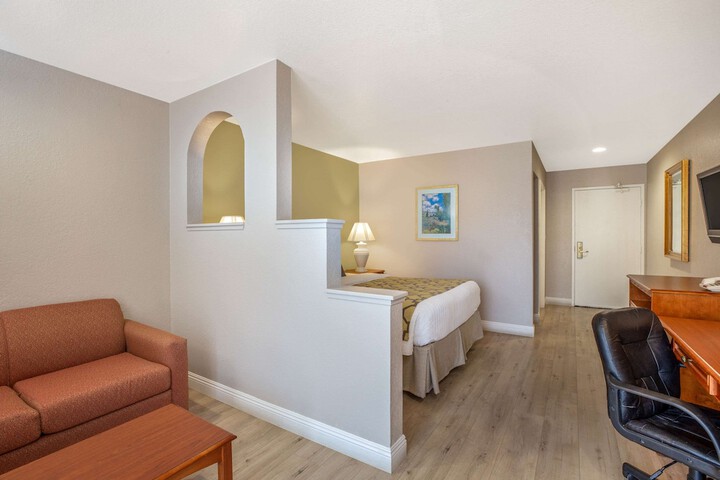 Baymont by Wyndham Tehachapi