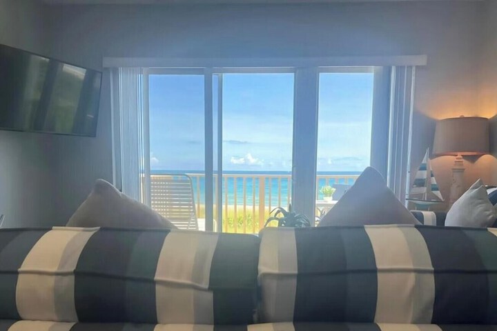 Berkshire Beach Club