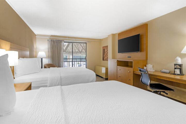 Best Western Royal Plaza Hotel & Trade Center