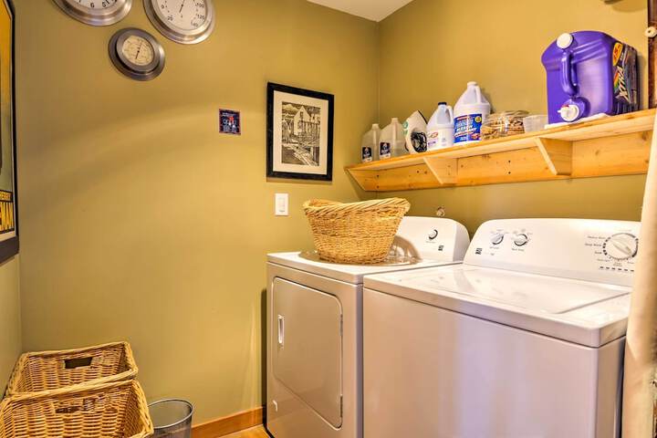 Family-friendly Del Norte Home w / Stunning Views!