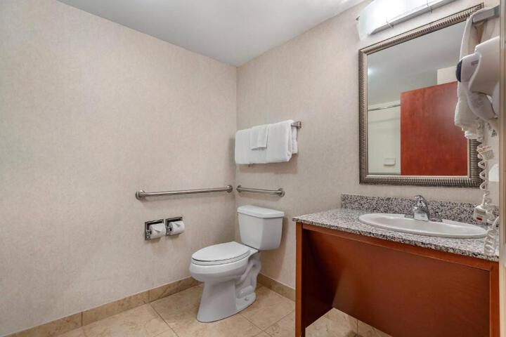 Econo Lodge Broken Arrow