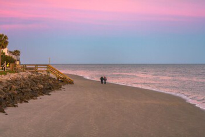 1 East Beach Causeway by Hodnett Cooper