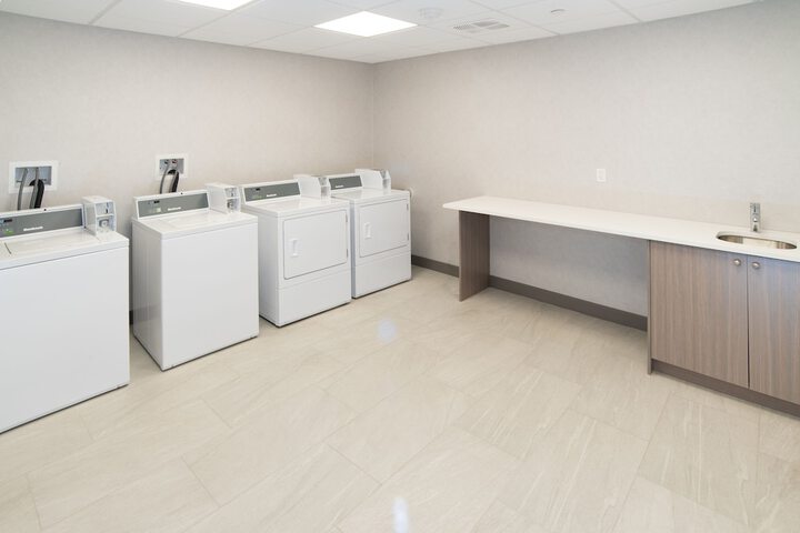 Holiday Inn Express and Suites Moose Jaw by IHG