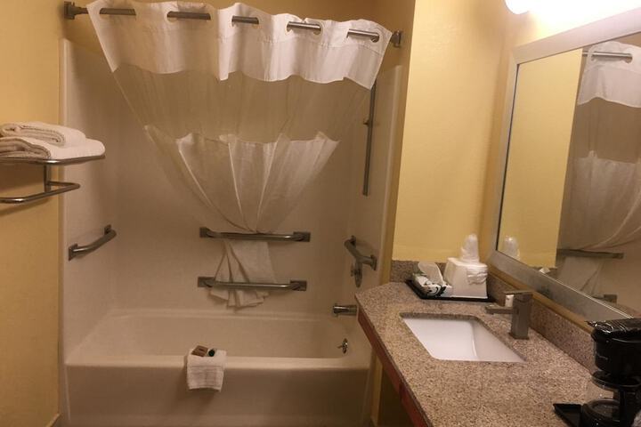 Loyalty Inn Hawkinsville
