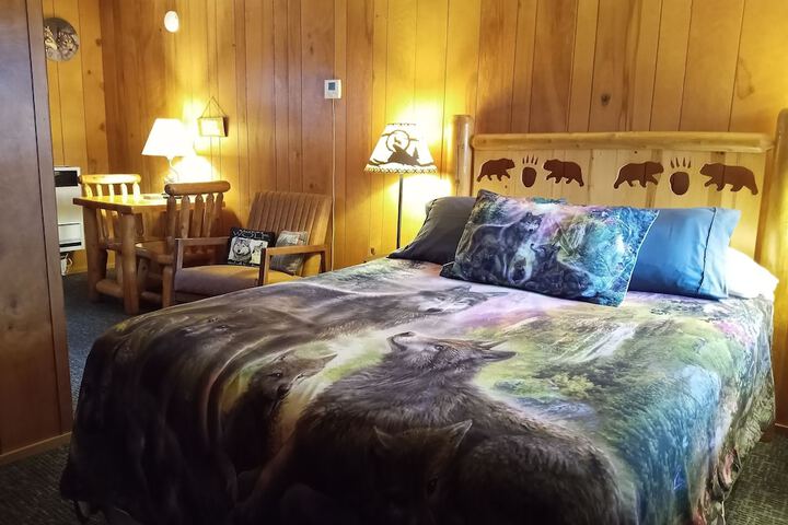 Sunshine Motel and Cabins