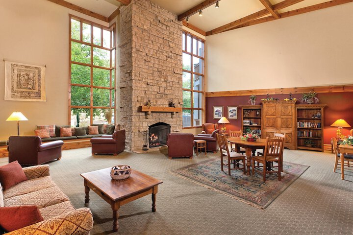 Hotel Interior 13 of 27
