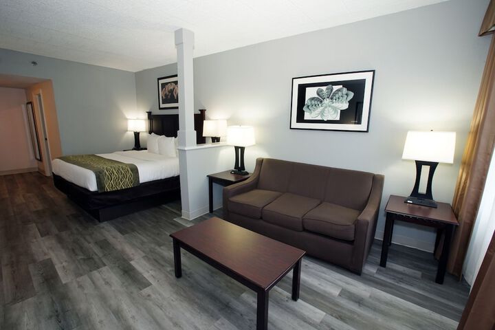 Room 17 of 51