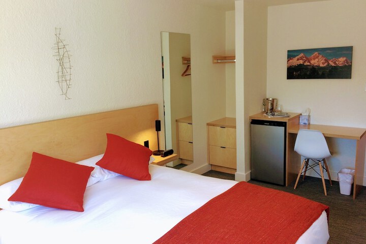 Room 15 of 68