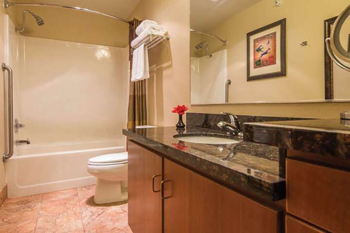 Best Western Plus Deer Park Hotel & Suites