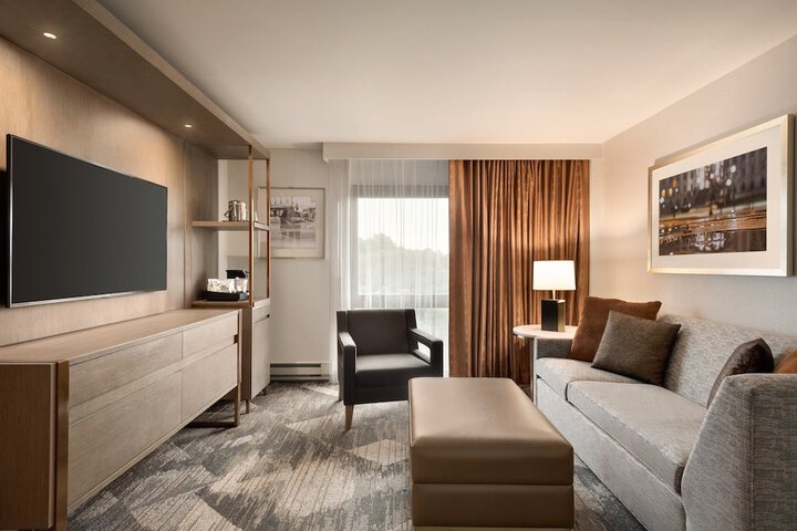 Room 50 of 95