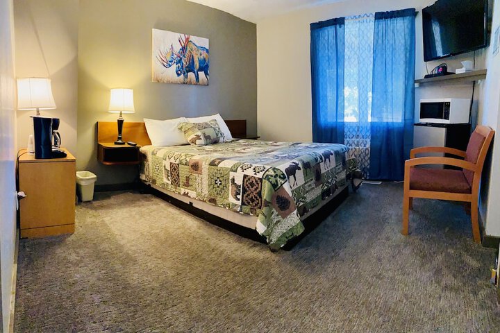 Moosehead Lodge & Cabins