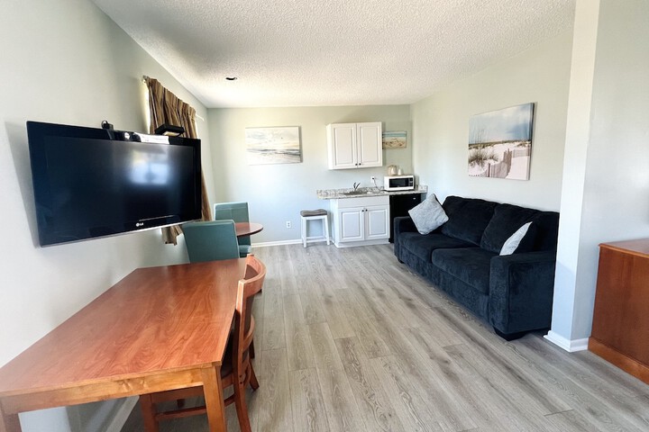 Room 26 of 48
