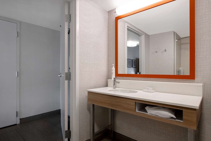 Hampton Inn Anderson / Alliance Business Park