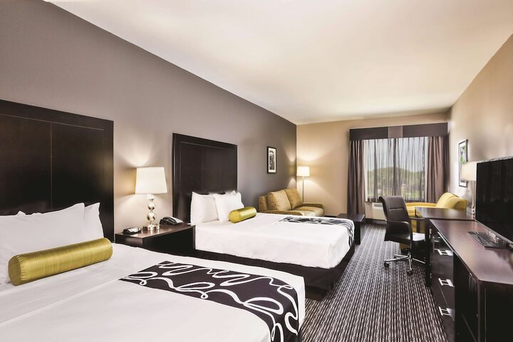 Room 52 of 62