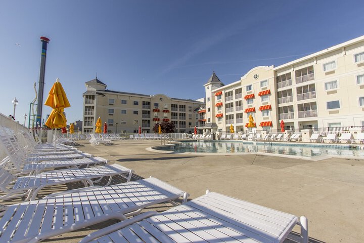 Cedar Points Hotel Breakers