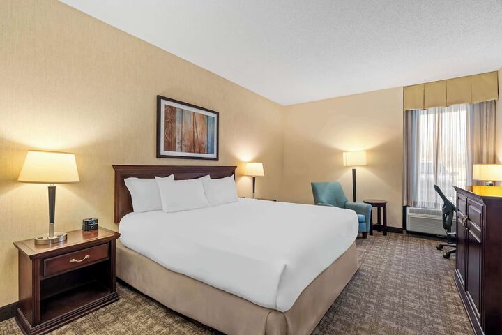 Prado Hotel