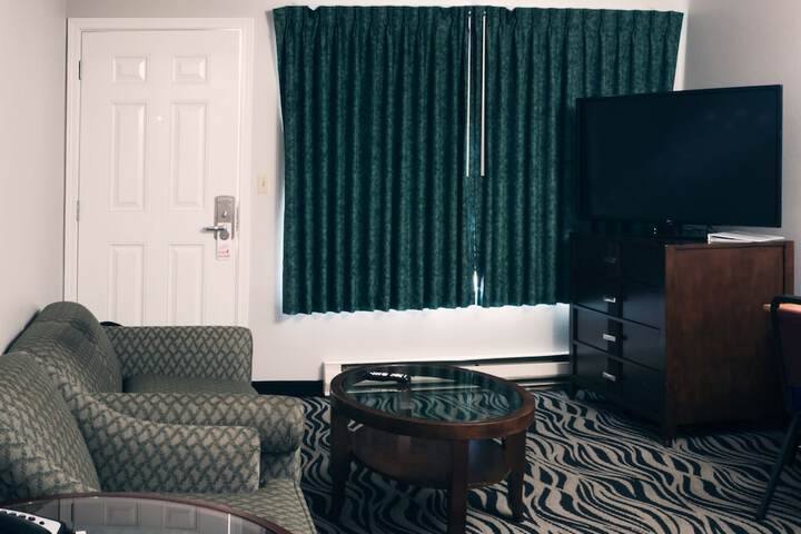 Room 11 of 40