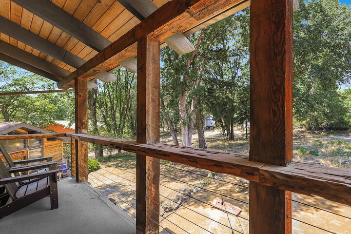Basecamp Lodge