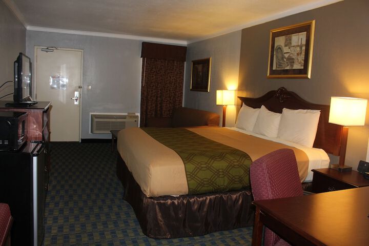 Room 28 of 36