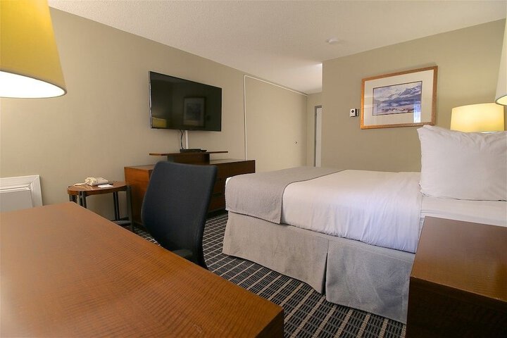 Room 34 of 84
