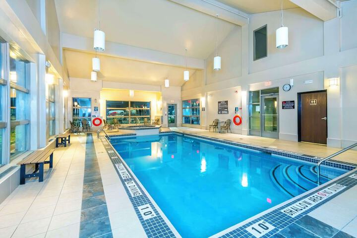 Pool 10 of 53