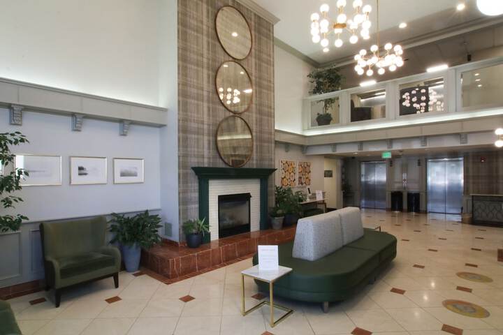 Hotel Interior 6 of 43
