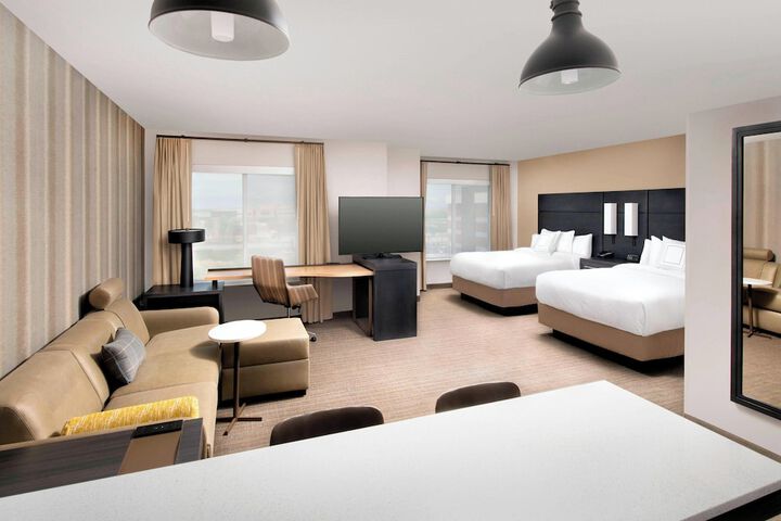 Room 17 of 39