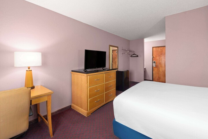 Room 36 of 47