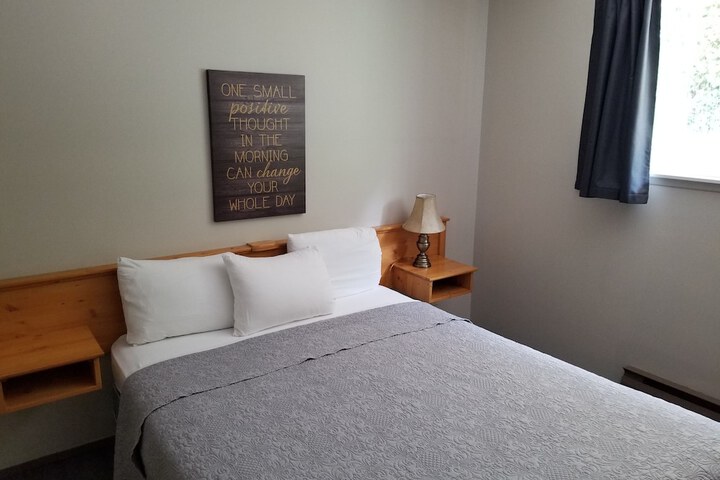Room 48 of 92