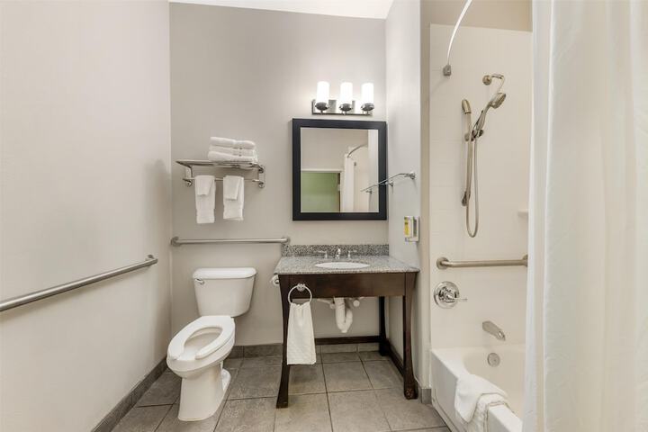 Best Western Plus Sand Bass Inn & Suites