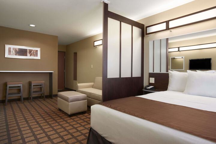 Room 17 of 22