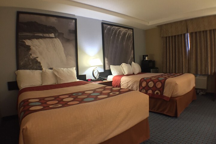 Room 18 of 21