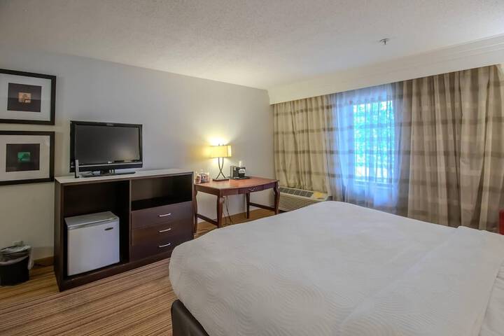 Country Inn & Suites by Radisson Convention Center
