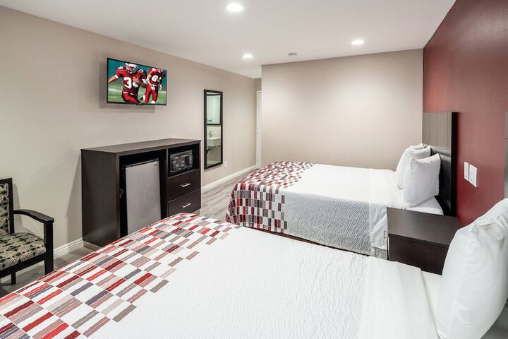 Room 9 of 21