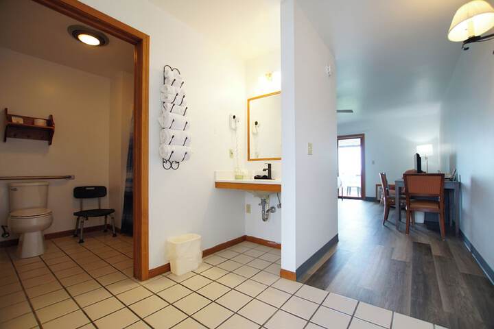 Room 155 of 219