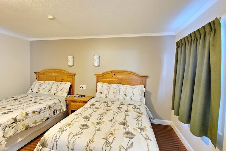 Room 76 of 181