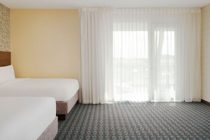 Room 16 of 44