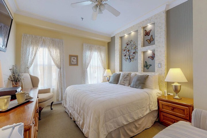 Room 43 of 68