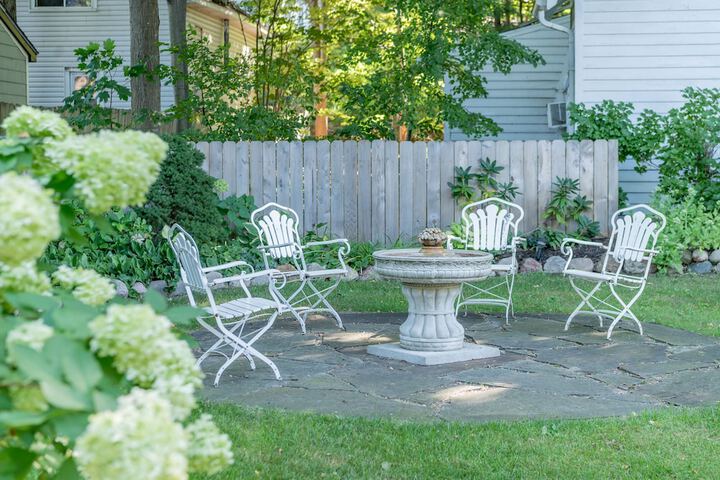 Terrace/Patio 21 of 25