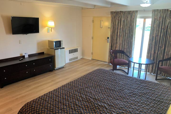 Room 19 of 34