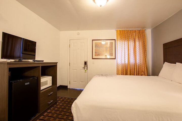 Room 12 of 29