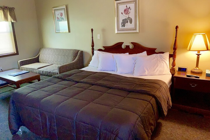 Room 18 of 42
