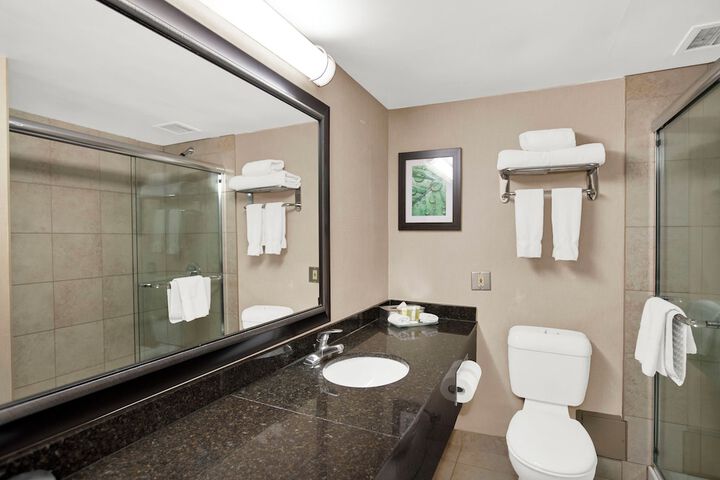 Superior Inn Hotel and Conference Centre Thunder Bay