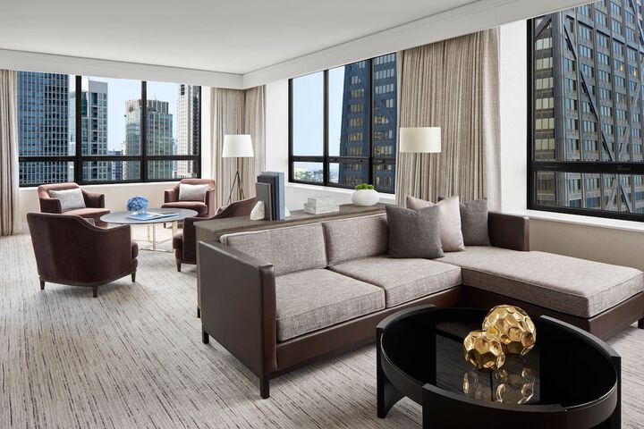 Room 42 of 104