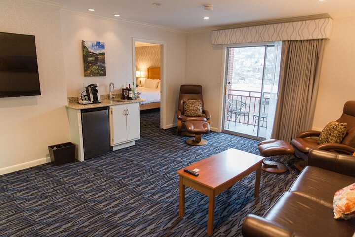 Room 40 of 53