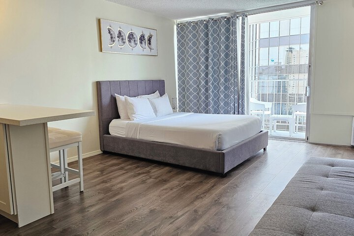 Room 81 of 206