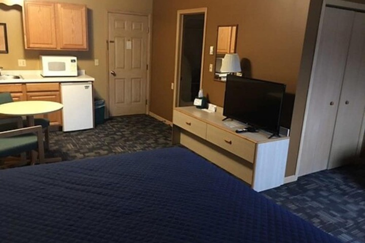 Room 10 of 31